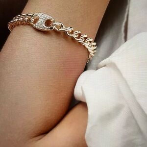❤️ ANTHROPOLOGIE SILVER SINGLE POP TAB BRACELET NEW